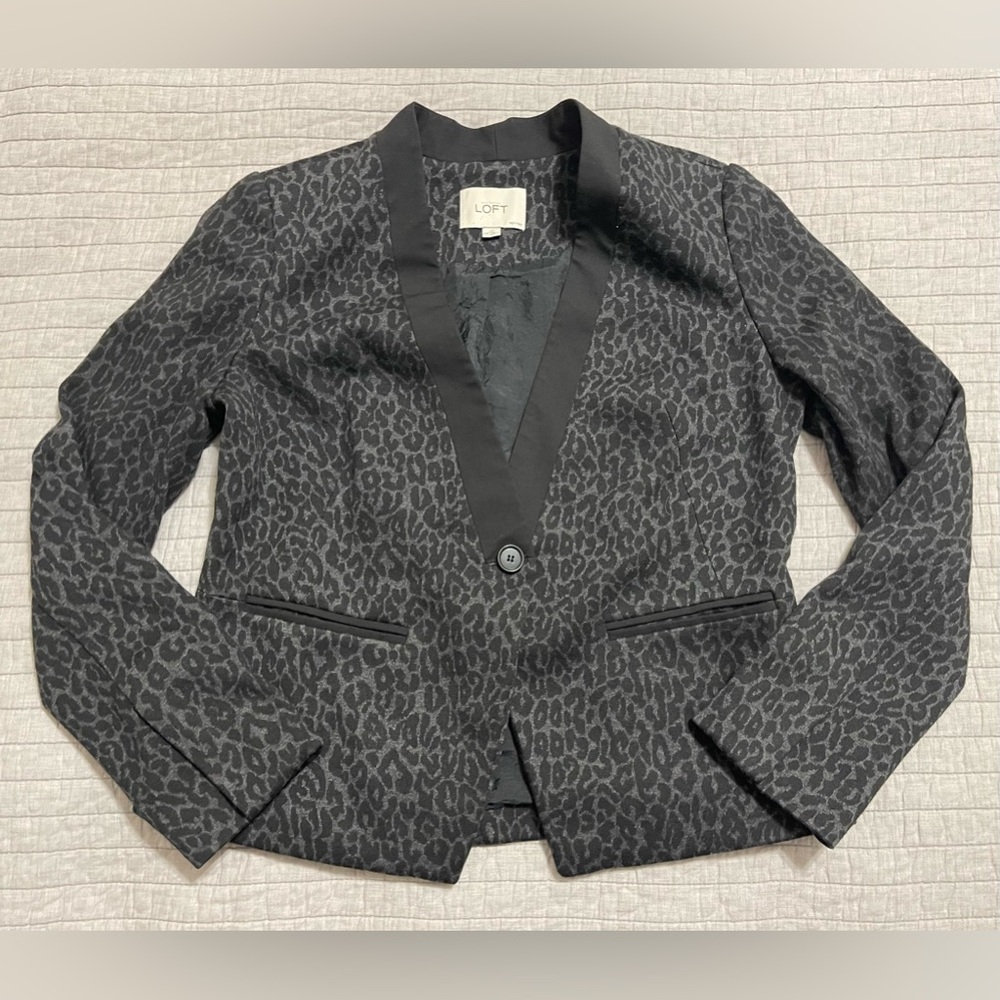 Loft Women’s Leopard Blazer Grey Black Single Button Jacket Size 6P